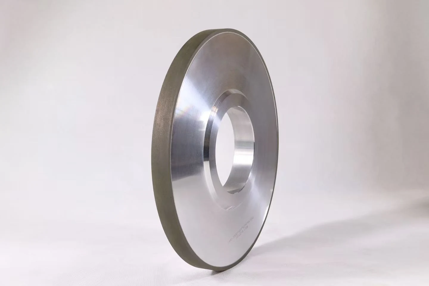 User-supplied grinding wheel photograph; specific model not identified